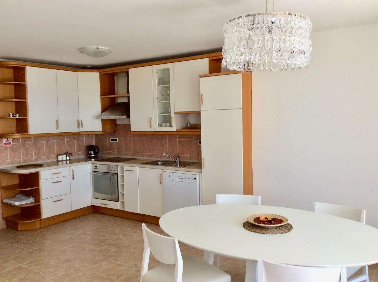 Beach Apartment Lux View Split Exteriör bild